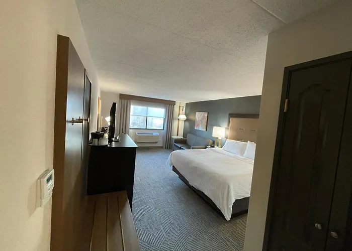 & Chicago Northwest - By Ihg 3* Elgin