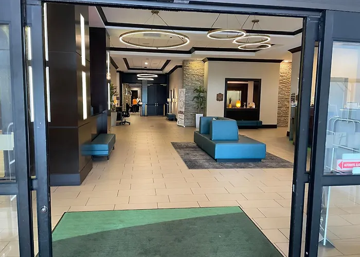 Hotel & Chicago Northwest - By Ihg