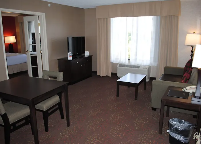 & Chicago Northwest - By Ihg Hotel
