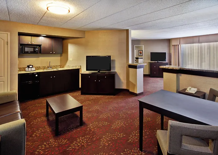 & Chicago Northwest - By Ihg Elgin