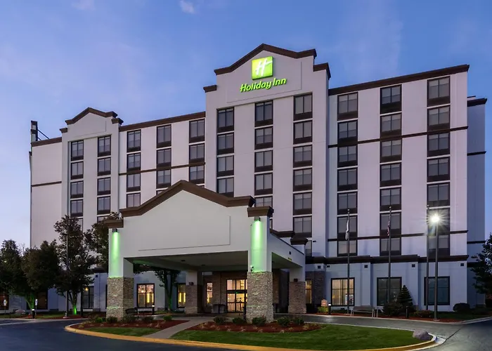 & Chicago Northwest - By Ihg