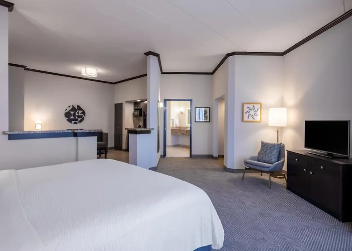 & Chicago Northwest - By Ihg 3* Elgin