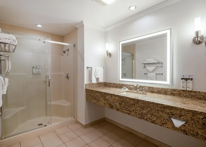 & Chicago Northwest - By Ihg Elgin