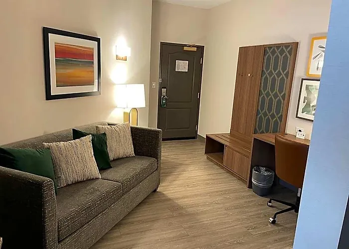 & Chicago Northwest - By Ihg Elgin