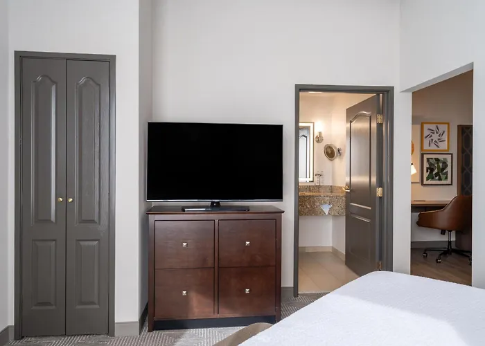 & Chicago Northwest - By Ihg 3*