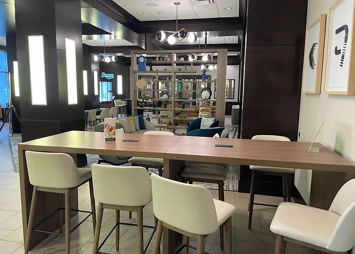 Hotel & Chicago Northwest - By Ihg Elgin